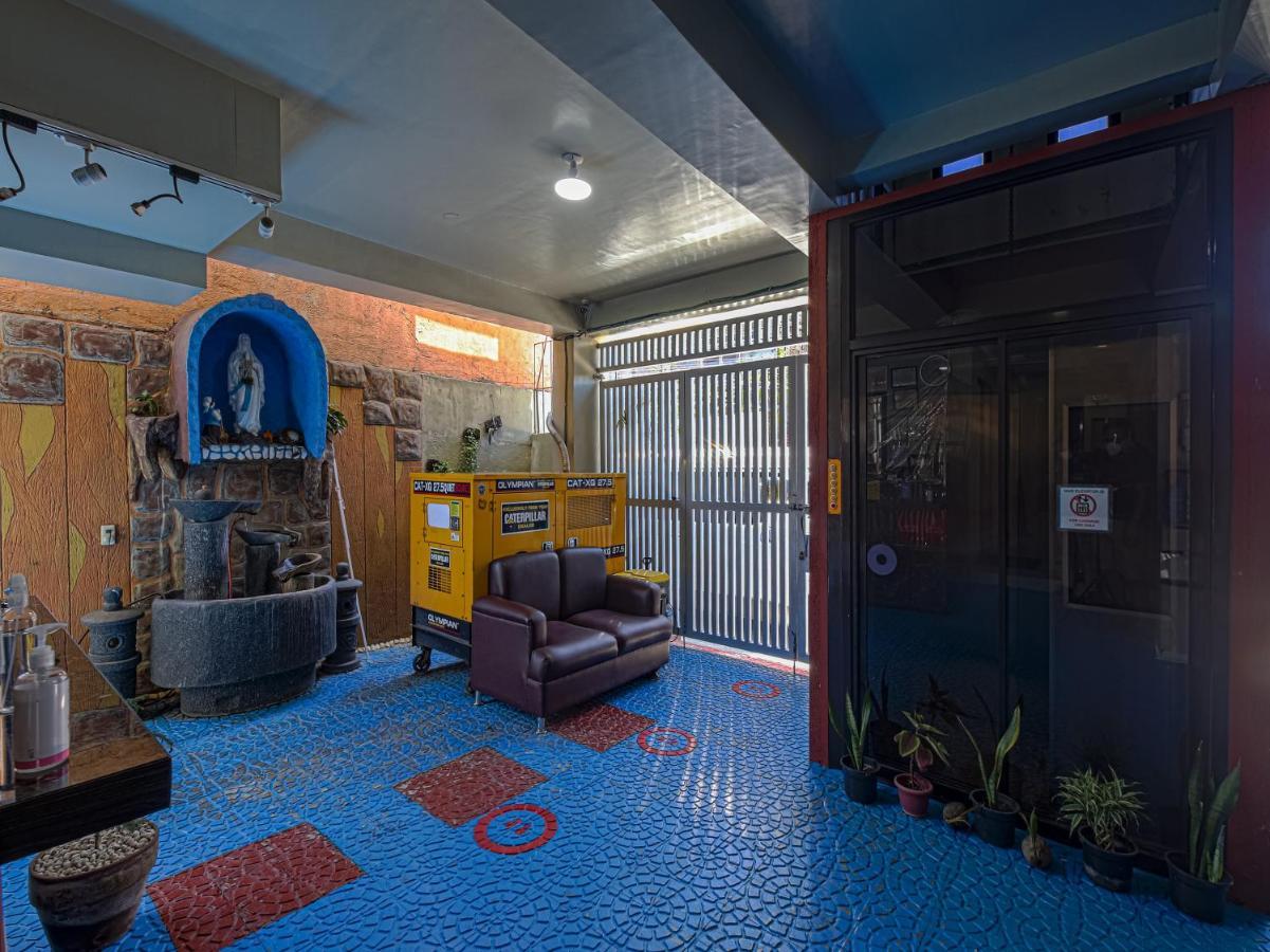 Alicia Apartment Paranaque City ภายนอก รูปภาพ
