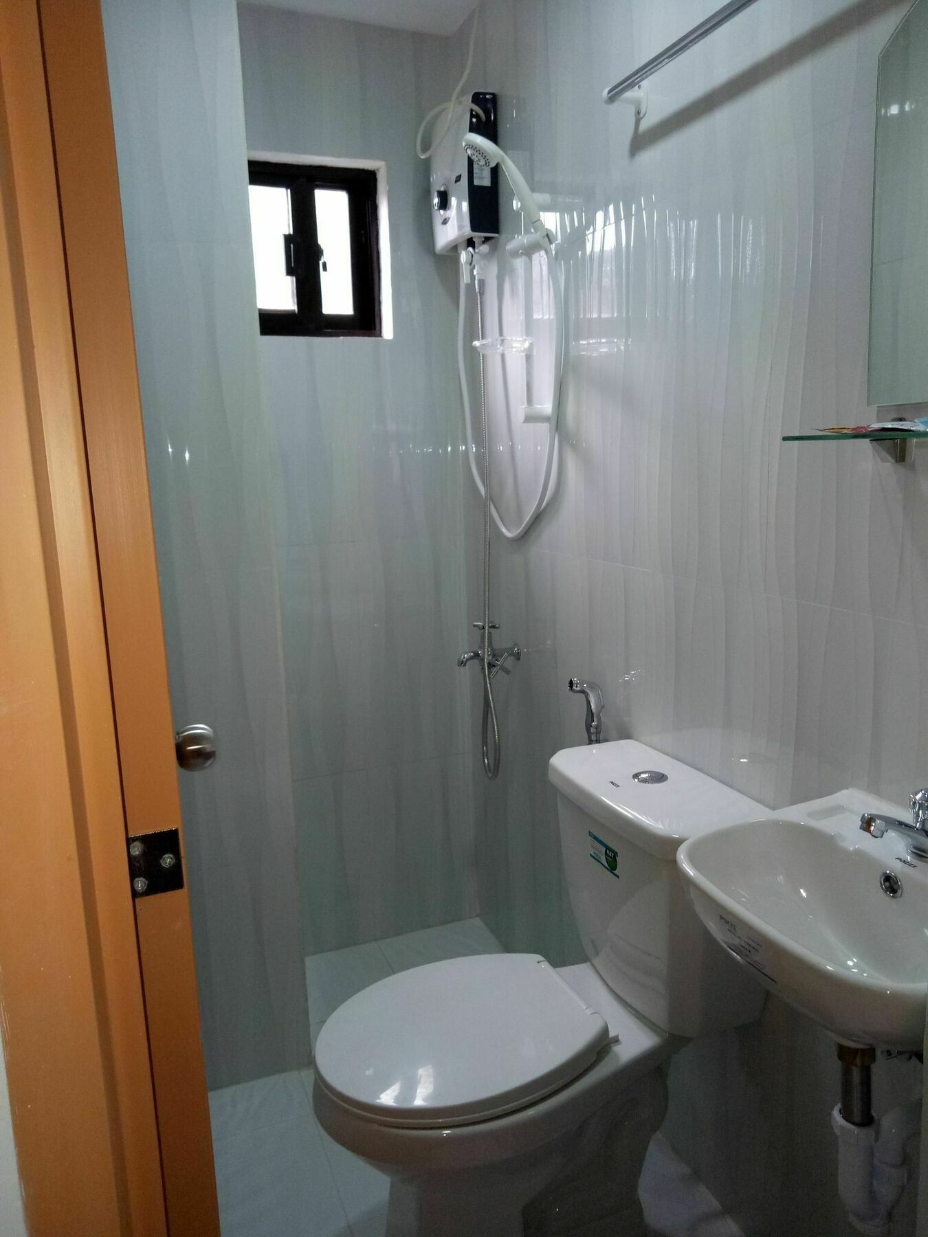 Alicia Apartment Paranaque City ภายนอก รูปภาพ